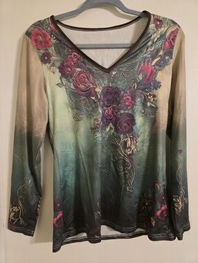 NEW Floral V-Neck Gradient Long-Sleeve Top - Green with Pink Accents Size Small